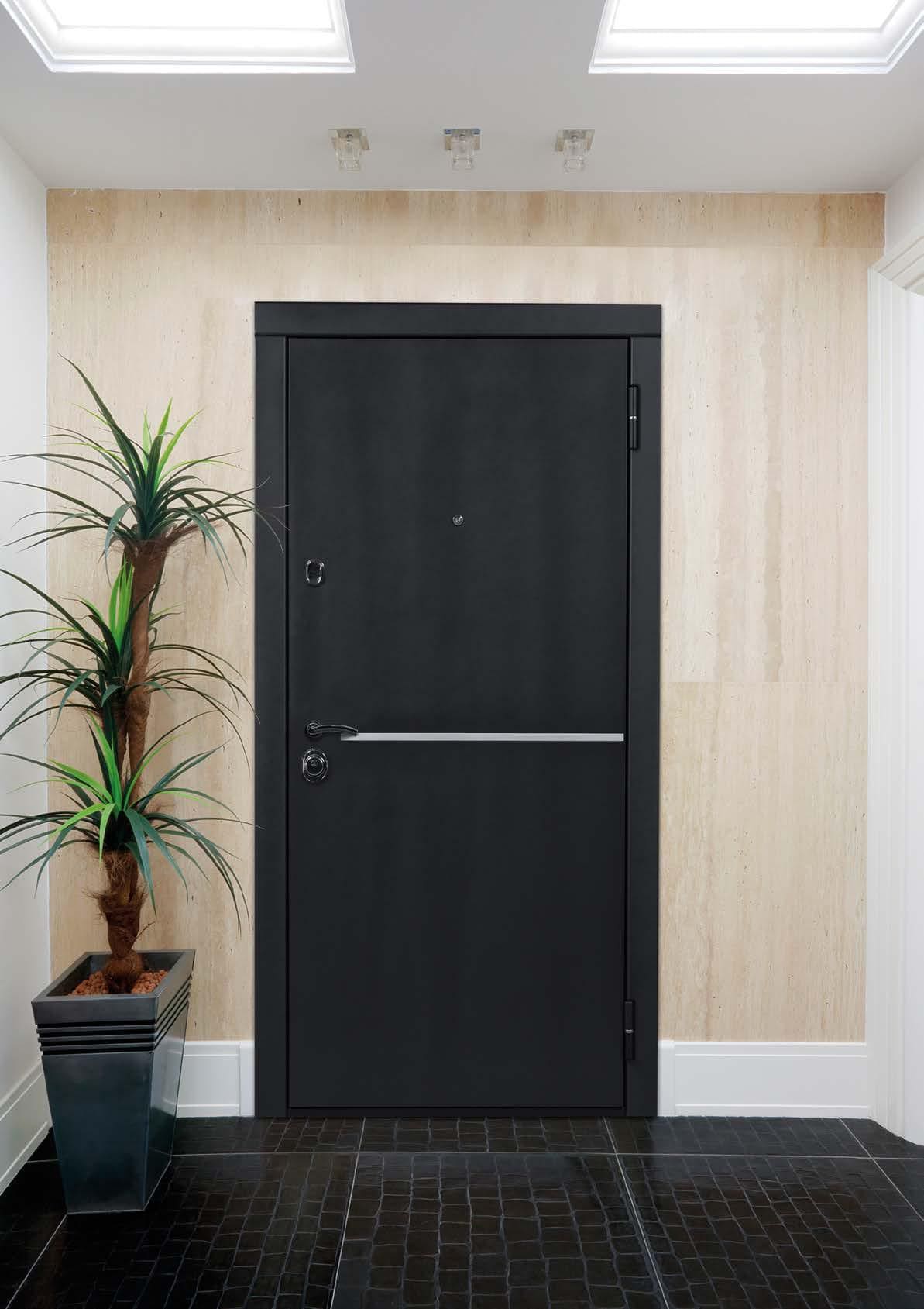 Двери входные в квартиру стальд. Profil Doors входные двери. Входные двери в интерьере. Входные металлические двери в интерьере. Металлические двери в интерьере.